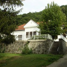 Ezüstfenyő Üdülő Visegrád