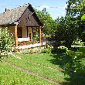 Vincellér Vendégház Királyszentistván