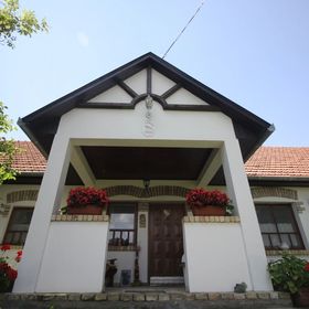 Cinege Vendégház Bugac