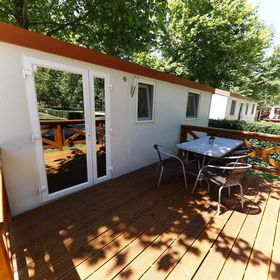 Lipóti Termál - és Élményfürdő & Camping