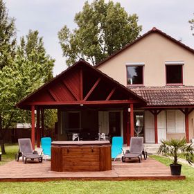 Tieff Apartmanház Balatonszárszó