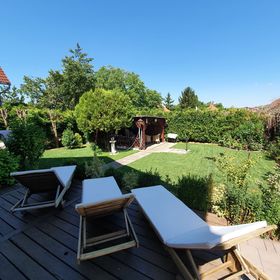 FaDóra Apartmanház Tihany