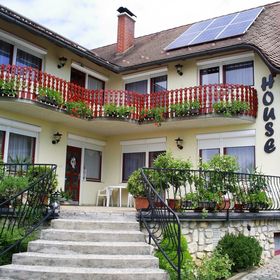 House Black Hévíz