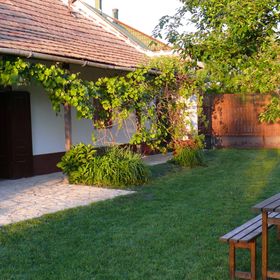 Ady Vendégház Poroszló