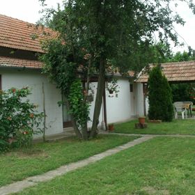 Rózsa Vendégház Abádszalók