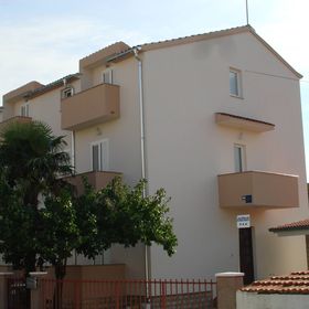 Apartmani Mladen Biograd na Moru