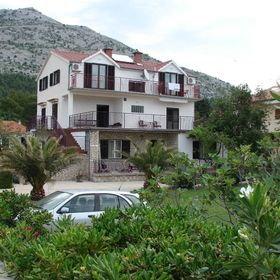 Apartmani i Sobe Luka Starigrad Paklenica