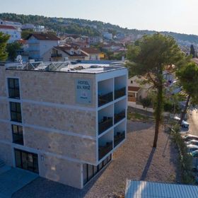 Hotel Sveti Križ Arbanija Trogir