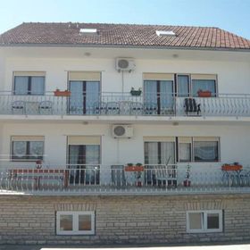 Apartmani Sime Mastrinka