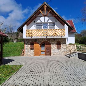 Vadrózsa Nyaraló Balatongyörök