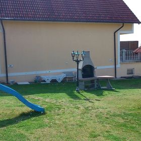 Rádi Apartmanház Gyenesdiás