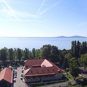 Hotel Halászkert Badacsony