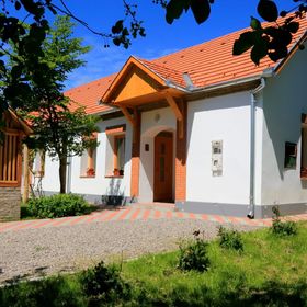 Hársfa Vendégház Ökopark Bükkösd