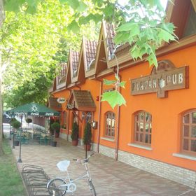 Platán Panzió Nagyszénás