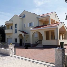 Apartmani Franka Petrčane
