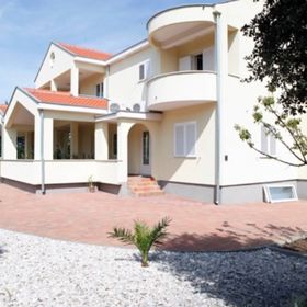 Apartmani Franka Petrčane