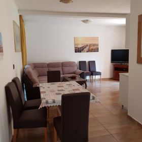 Leander Villa Balatonszárszó