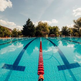 Kastélypark Fürdő Panzió Füzesgyarmat