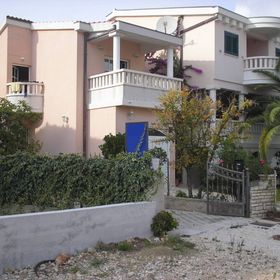 Apartmani Tea Rogoznica