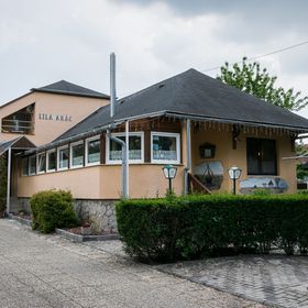Lila Akác Vendégház Esztergom