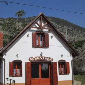 Kovács Pince Apartman Nagyharsány