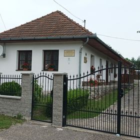 Kemencés Vendégszállás Mikóháza