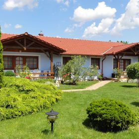 Familie Magyar Apartman Kék Ház Zalakaros 