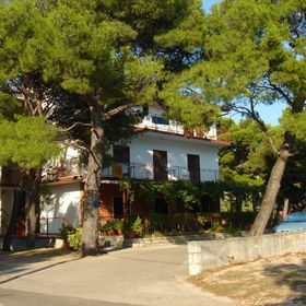 Apartmani Popo Starigrad