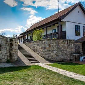 Kemencés Vendégház Vanyarc