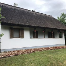 Mol-Ker-Vill Üdülőház Lenti