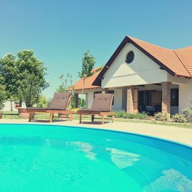 Kamillaház Poroszló