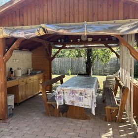 Fenyő Apartman Berekfürdő