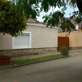 Kékkő Vendégház Tata