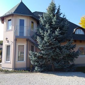 Castelinho Apartmanház Gyenesdiás