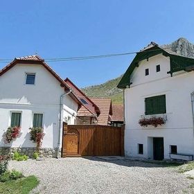 Casa Piroska Rimetea