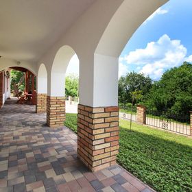 Gesztenyés Vendégház Garáb