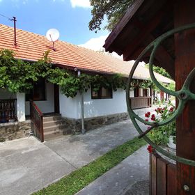 Lugas Vendégház Felsőtold