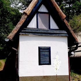 Strandház Szigliget