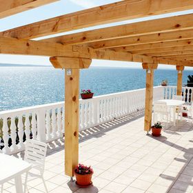 Apartmani Bili Starigrad