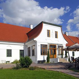 Bánó Mária Kastélyszálló Felsőmocsolád