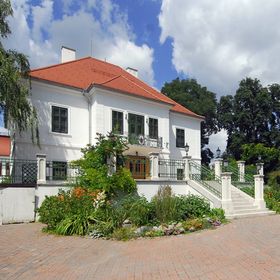 Bánó Mária Kastélyszálló Felsőmocsolád