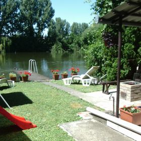 Tibor Vízparti Nyaraló Békésszentandrás