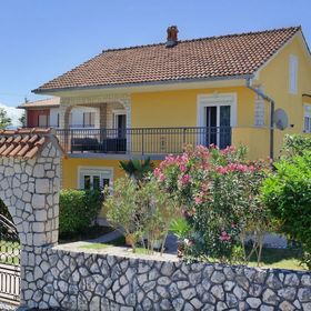 Holiday House Holek Šilo