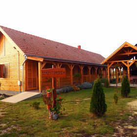 Százszorszép Vendégház Szigetbecse