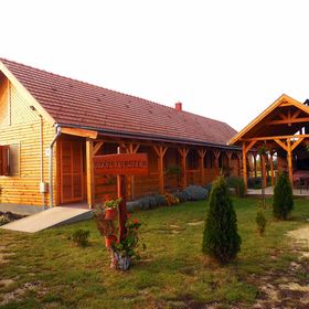 Százszorszép Vendégház Szigetbecse
