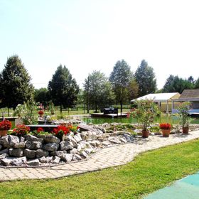 Aranykert Mobilház-Apartmanok Vének