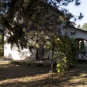 Endretro Aranypart Apartmanház Siófok