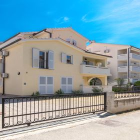 Apartman Nino Malinska