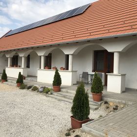 Petőcz Vendéghaz és Pincészet Ászár