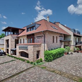 Várfürdő Panzió Gyula